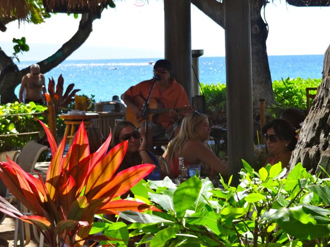 Maui-Hula-Grill-Garden-Dining-9-19-13