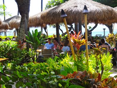 Maui's-Best-Fine-Dining-Places-Hula-Grill-Barefoot-Beach-Side